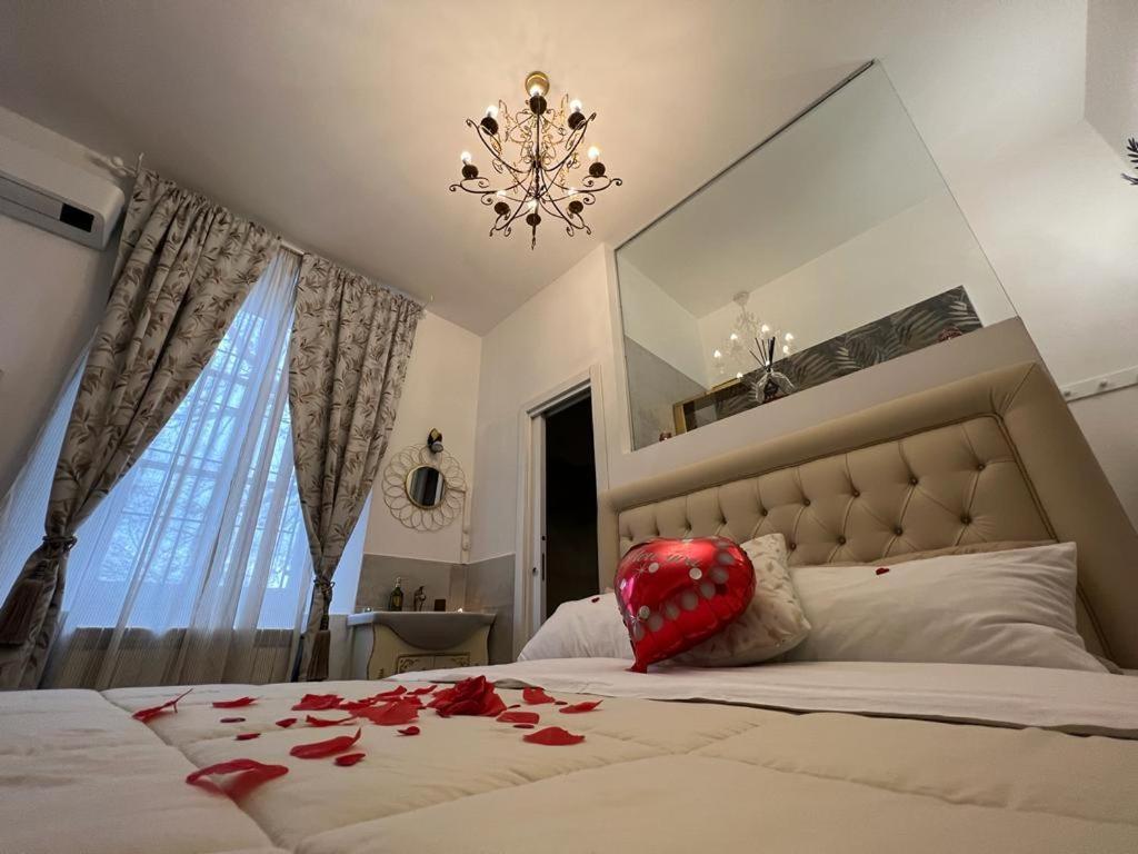 Notte Rosa Suites & Relax Fornovo di Taro Exterior foto